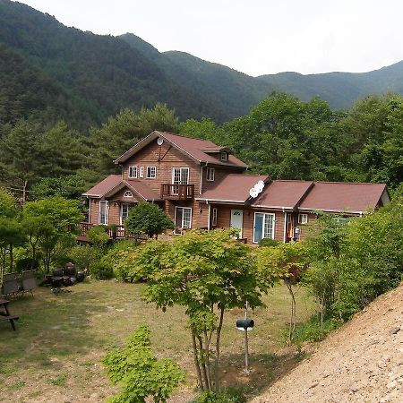 Fairy Tale Pension Pyeongchang Exterior photo